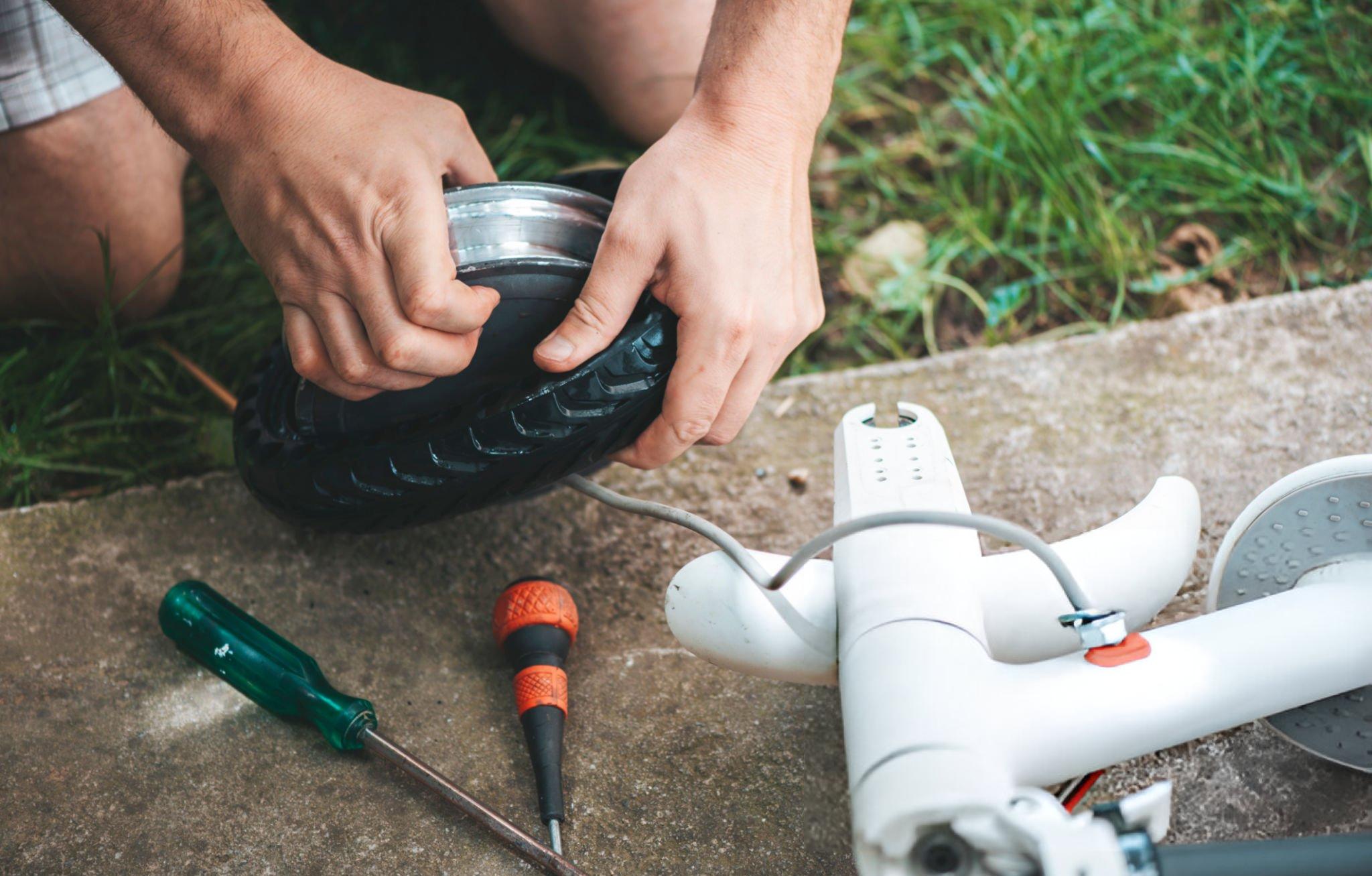 electric scooter tyre repair