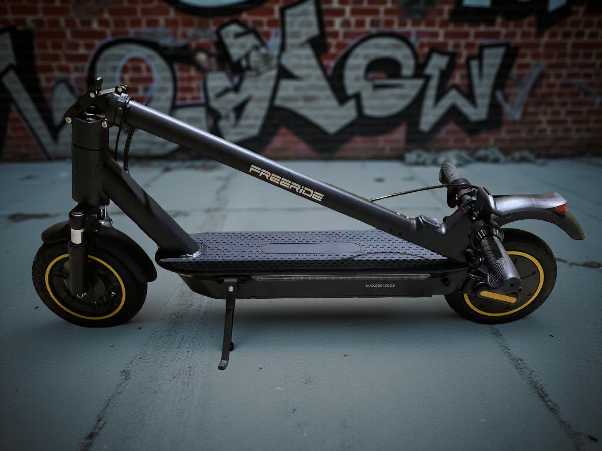 Freeway 500 e scooter folded