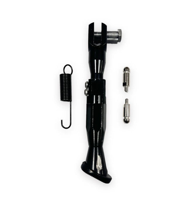 Blade kickstand